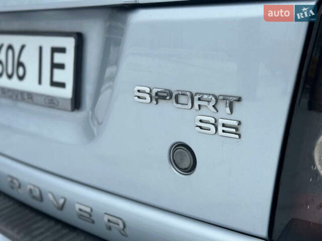 Сірий Ленд Ровер Range Rover Sport, об'ємом двигуна 3 л та пробігом 286 тис. км за 16999 $, фото 10 на Automoto.ua