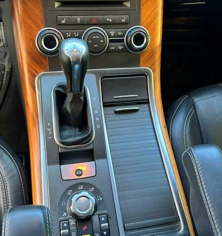 Сірий Ленд Ровер Range Rover Sport, об'ємом двигуна 5 л та пробігом 230 тис. км за 13999 $, фото 21 на Automoto.ua