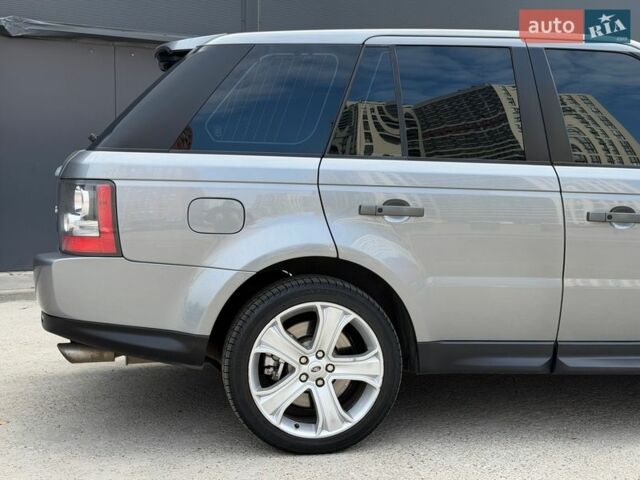 Серый Ленд Ровер Рендж Ровер Спорт, объемом двигателя 5 л и пробегом 231 тыс. км за 10850 $, фото 9 на Automoto.ua