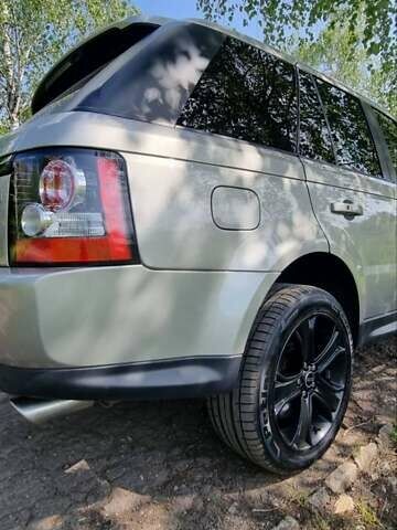 Серый Ленд Ровер Рендж Ровер Спорт, объемом двигателя 5 л и пробегом 146 тыс. км за 19500 $, фото 8 на Automoto.ua