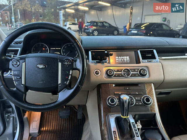 Серый Ленд Ровер Рендж Ровер Спорт, объемом двигателя 5 л и пробегом 230 тыс. км за 15000 $, фото 10 на Automoto.ua