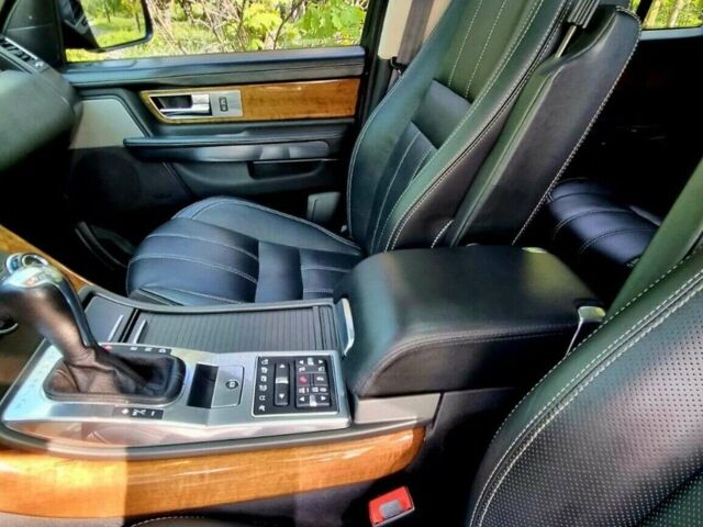 Сірий Ленд Ровер Range Rover Sport, об'ємом двигуна 5 л та пробігом 148 тис. км за 17000 $, фото 19 на Automoto.ua