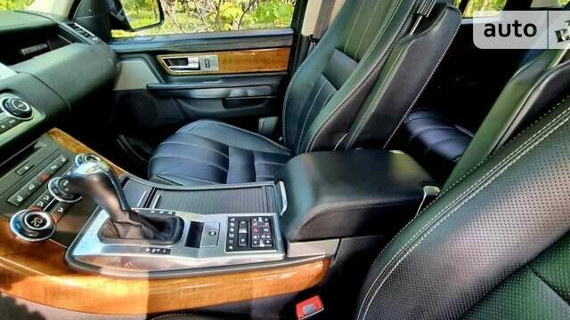 Серый Ленд Ровер Рендж Ровер Спорт, объемом двигателя 5 л и пробегом 146 тыс. км за 19500 $, фото 19 на Automoto.ua