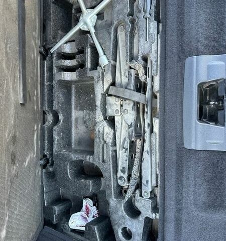 Сірий Ленд Ровер Range Rover Sport, об'ємом двигуна 2.99 л та пробігом 202 тис. км за 17800 $, фото 32 на Automoto.ua