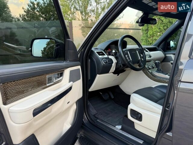 Сірий Ленд Ровер Range Rover Sport, об'ємом двигуна 3 л та пробігом 195 тис. км за 18900 $, фото 17 на Automoto.ua