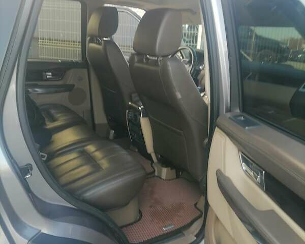 Серый Ленд Ровер Рендж Ровер Спорт, объемом двигателя 3 л и пробегом 160 тыс. км за 18500 $, фото 10 на Automoto.ua