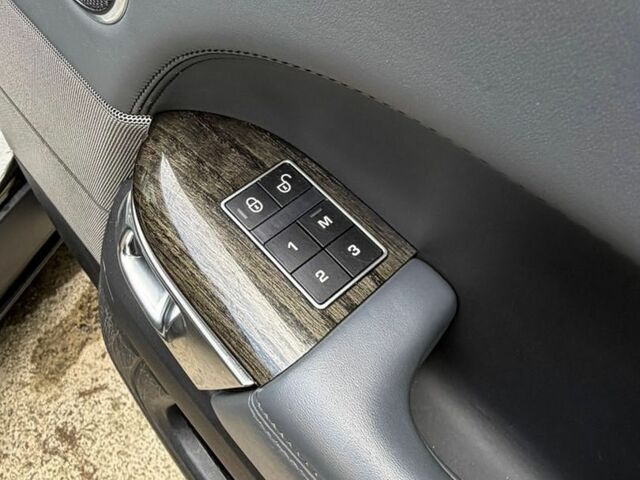 Сірий Ленд Ровер Range Rover Sport, об'ємом двигуна 5 л та пробігом 162 тис. км за 26000 $, фото 11 на Automoto.ua
