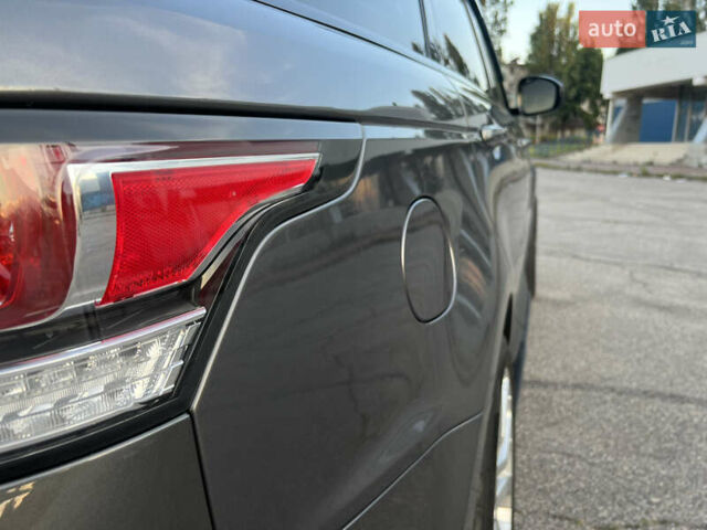 Серый Ленд Ровер Рендж Ровер Спорт, объемом двигателя 2.99 л и пробегом 258 тыс. км за 25700 $, фото 15 на Automoto.ua