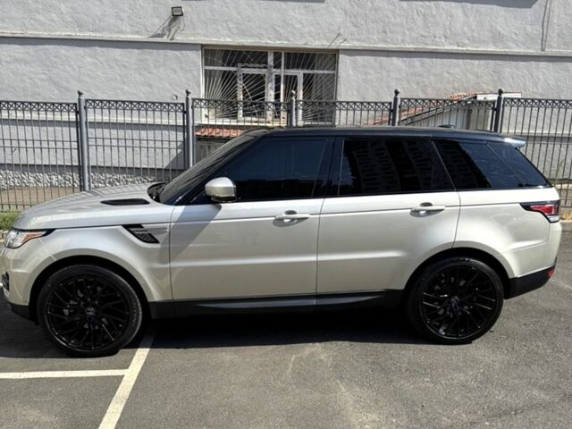 Сірий Ленд Ровер Range Rover Sport, об'ємом двигуна 3 л та пробігом 143 тис. км за 27999 $, фото 1 на Automoto.ua