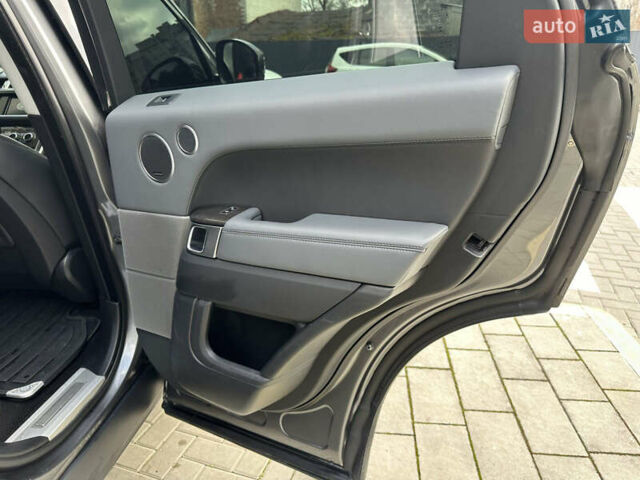 Серый Ленд Ровер Рендж Ровер Спорт, объемом двигателя 5 л и пробегом 208 тыс. км за 30000 $, фото 26 на Automoto.ua