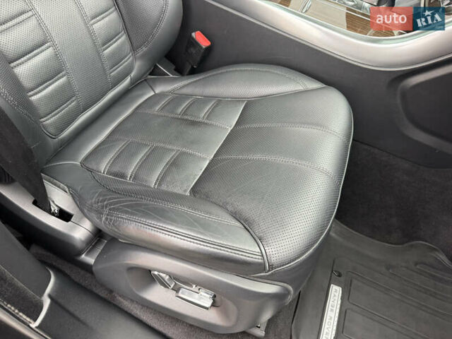 Серый Ленд Ровер Рендж Ровер Спорт, объемом двигателя 5 л и пробегом 112 тыс. км за 28000 $, фото 15 на Automoto.ua