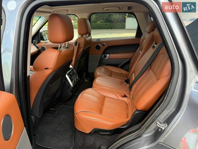 Сірий Ленд Ровер Range Rover Sport, об'ємом двигуна 2.99 л та пробігом 220 тис. км за 19990 $, фото 12 на Automoto.ua