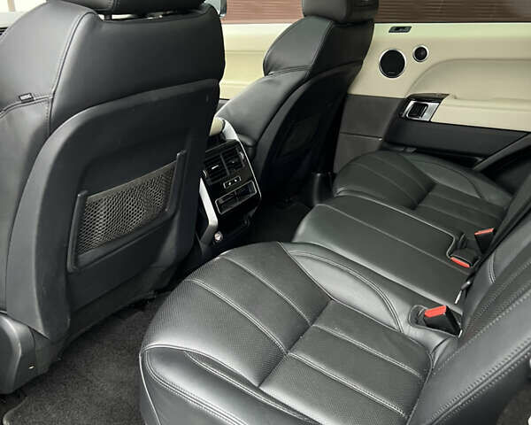 Серый Ленд Ровер Рендж Ровер Спорт, объемом двигателя 3 л и пробегом 203 тыс. км за 22500 $, фото 7 на Automoto.ua