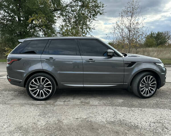 Серый Ленд Ровер Рендж Ровер Спорт, объемом двигателя 2.99 л и пробегом 180 тыс. км за 27000 $, фото 6 на Automoto.ua
