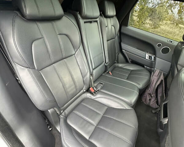 Серый Ленд Ровер Рендж Ровер Спорт, объемом двигателя 2.99 л и пробегом 180 тыс. км за 27000 $, фото 23 на Automoto.ua