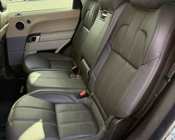 Серый Ленд Ровер Рендж Ровер Спорт, объемом двигателя 3 л и пробегом 164 тыс. км за 27000 $, фото 60 на Automoto.ua