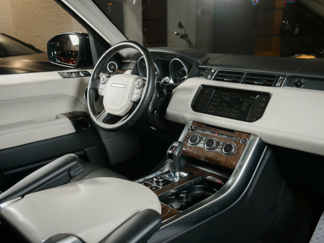 Сірий Ленд Ровер Range Rover Sport, об'ємом двигуна 5 л та пробігом 83 тис. км за 53500 $, фото 28 на Automoto.ua