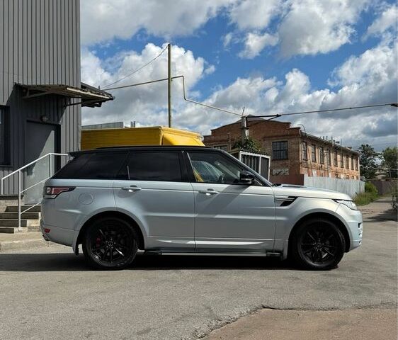 Сірий Ленд Ровер Range Rover Sport, об'ємом двигуна 3 л та пробігом 297 тис. км за 18498 $, фото 3 на Automoto.ua