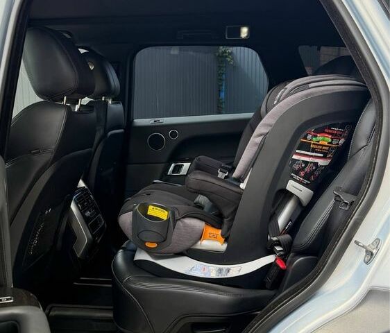 Сірий Ленд Ровер Range Rover Sport, об'ємом двигуна 3 л та пробігом 297 тис. км за 18498 $, фото 23 на Automoto.ua