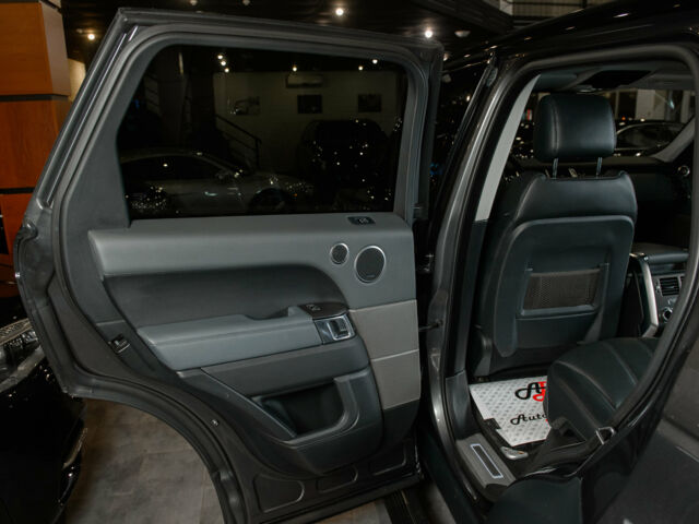 Сірий Ленд Ровер Range Rover Sport, об'ємом двигуна 3 л та пробігом 32 тис. км за 62000 $, фото 32 на Automoto.ua
