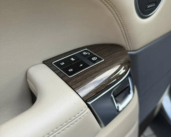 Серый Ленд Ровер Рендж Ровер Спорт, объемом двигателя 3 л и пробегом 164 тыс. км за 27000 $, фото 46 на Automoto.ua