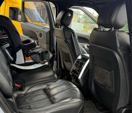 Сірий Ленд Ровер Range Rover Sport, об'ємом двигуна 3 л та пробігом 297 тис. км за 18498 $, фото 20 на Automoto.ua
