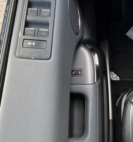 Сірий Ленд Ровер Range Rover Sport, об'ємом двигуна 2.99 л та пробігом 235 тис. км за 29700 $, фото 25 на Automoto.ua