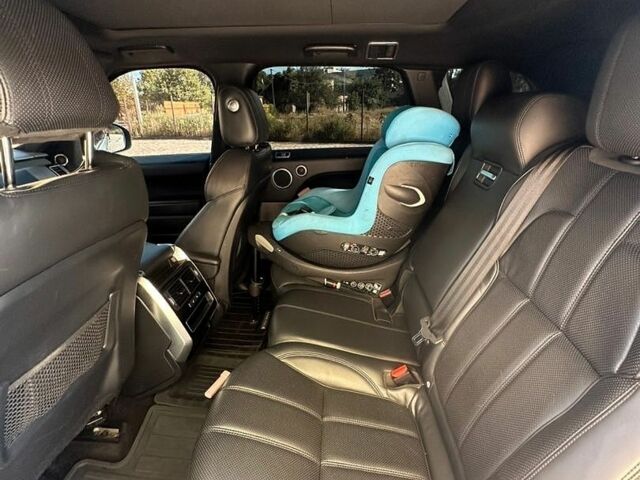 Сірий Ленд Ровер Range Rover Sport, об'ємом двигуна 2.99 л та пробігом 209 тис. км за 25000 $, фото 11 на Automoto.ua