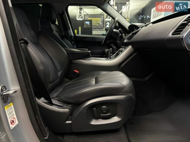 Сірий Ленд Ровер Range Rover Sport, об'ємом двигуна 3 л та пробігом 177 тис. км за 22500 $, фото 83 на Automoto.ua