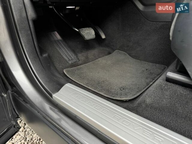 Сірий Ленд Ровер Range Rover Sport, об'ємом двигуна 3 л та пробігом 155 тис. км за 19999 $, фото 23 на Automoto.ua
