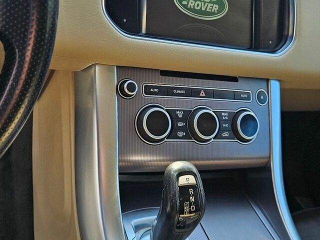 Сірий Ленд Ровер Range Rover Sport, об'ємом двигуна 2.99 л та пробігом 216 тис. км за 25500 $, фото 8 на Automoto.ua
