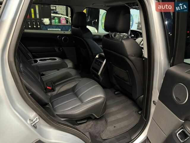 Сірий Ленд Ровер Range Rover Sport, об'ємом двигуна 3 л та пробігом 177 тис. км за 22500 $, фото 77 на Automoto.ua