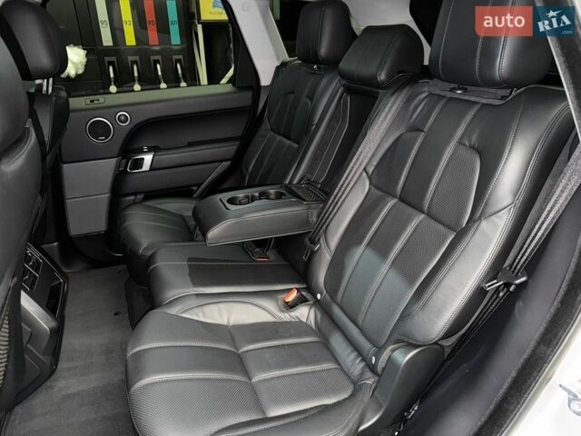 Сірий Ленд Ровер Range Rover Sport, об'ємом двигуна 3 л та пробігом 177 тис. км за 22500 $, фото 70 на Automoto.ua