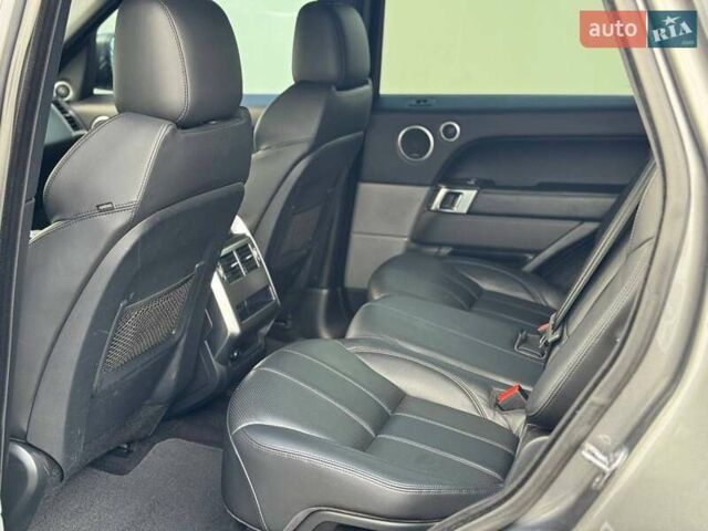 Сірий Ленд Ровер Range Rover Sport, об'ємом двигуна 2.99 л та пробігом 176 тис. км за 21500 $, фото 22 на Automoto.ua