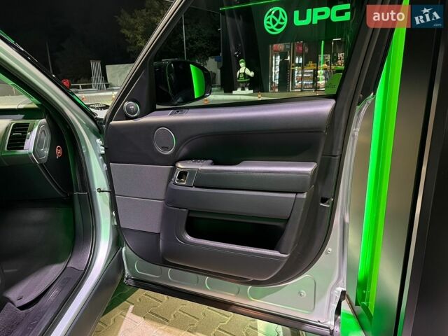 Сірий Ленд Ровер Range Rover Sport, об'ємом двигуна 3 л та пробігом 177 тис. км за 22500 $, фото 89 на Automoto.ua