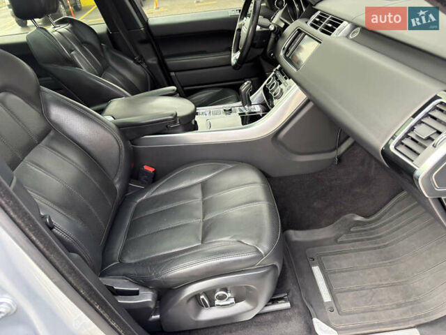 Сірий Ленд Ровер Range Rover Sport, об'ємом двигуна 2.99 л та пробігом 182 тис. км за 27700 $, фото 30 на Automoto.ua