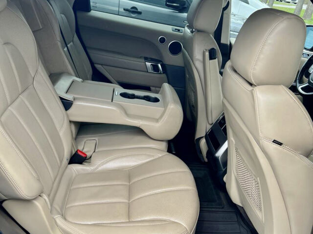 Сірий Ленд Ровер Range Rover Sport, об'ємом двигуна 2.99 л та пробігом 165 тис. км за 27500 $, фото 6 на Automoto.ua