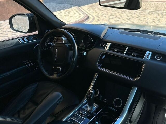 Сірий Ленд Ровер Range Rover Sport, об'ємом двигуна 2.99 л та пробігом 209 тис. км за 25000 $, фото 9 на Automoto.ua