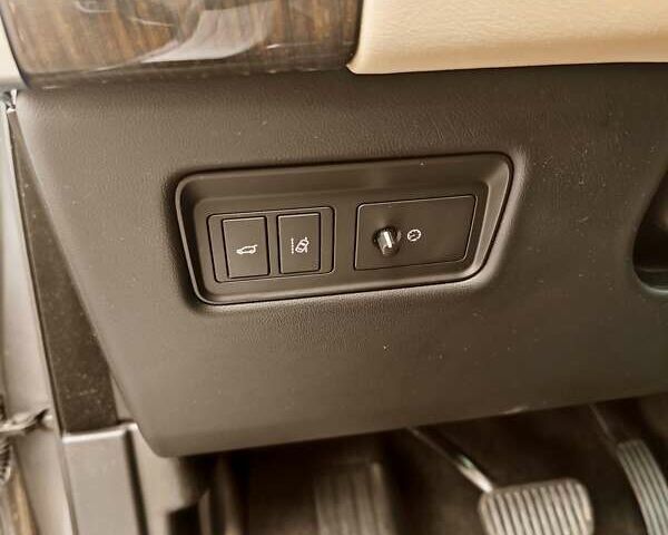 Сірий Ленд Ровер Range Rover Sport, об'ємом двигуна 3 л та пробігом 153 тис. км за 27900 $, фото 44 на Automoto.ua