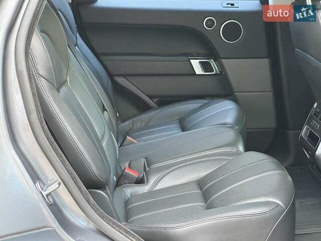 Сірий Ленд Ровер Range Rover Sport, об'ємом двигуна 3 л та пробігом 169 тис. км за 31690 $, фото 16 на Automoto.ua