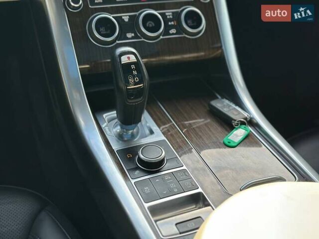 Сірий Ленд Ровер Range Rover Sport, об'ємом двигуна 2.99 л та пробігом 190 тис. км за 24250 $, фото 31 на Automoto.ua