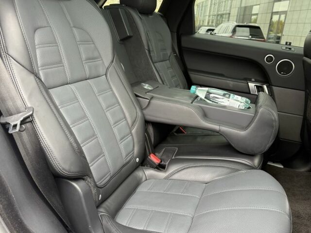 Серый Ленд Ровер Рендж Ровер Спорт, объемом двигателя 3 л и пробегом 101 тыс. км за 31000 $, фото 7 на Automoto.ua