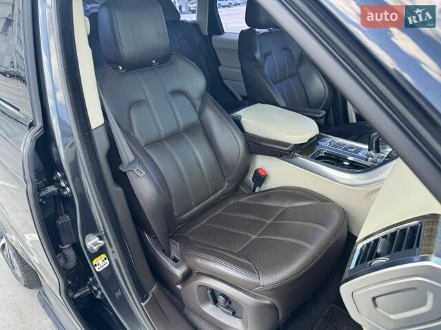 Сірий Ленд Ровер Range Rover Sport, об'ємом двигуна 2.99 л та пробігом 130 тис. км за 34999 $, фото 10 на Automoto.ua