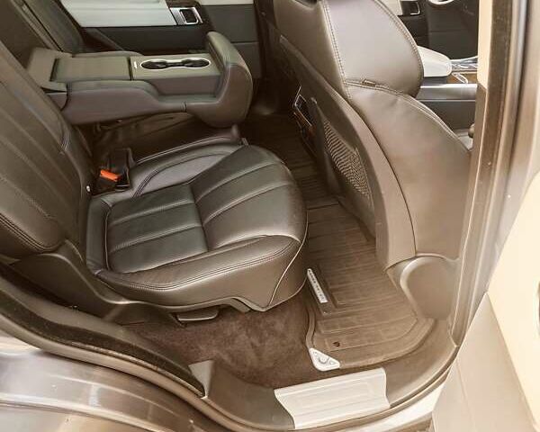 Сірий Ленд Ровер Range Rover Sport, об'ємом двигуна 3 л та пробігом 153 тис. км за 27900 $, фото 36 на Automoto.ua