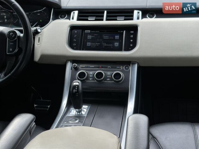 Сірий Ленд Ровер Range Rover Sport, об'ємом двигуна 4.4 л та пробігом 206 тис. км за 38800 $, фото 38 на Automoto.ua