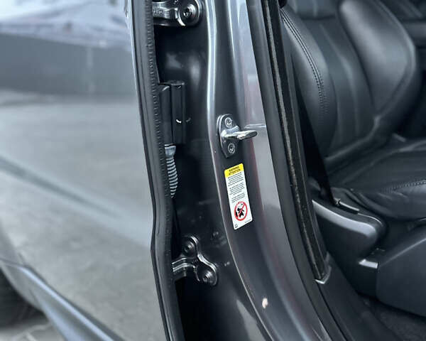 Серый Ленд Ровер Рендж Ровер Спорт, объемом двигателя 2.99 л и пробегом 177 тыс. км за 29999 $, фото 72 на Automoto.ua