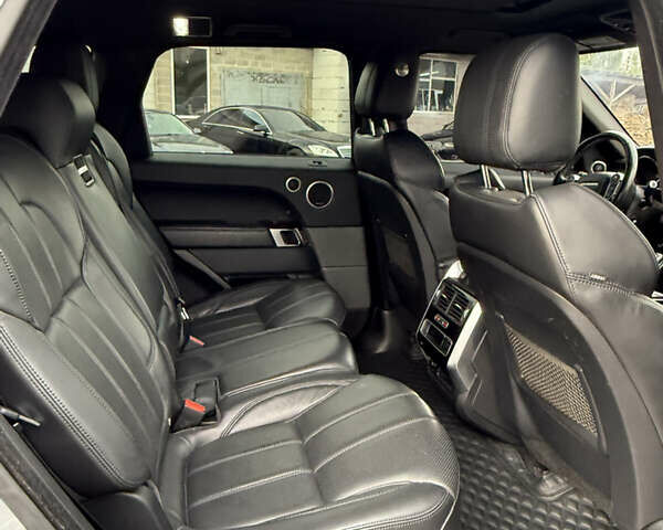 Сірий Ленд Ровер Range Rover Sport, об'ємом двигуна 3 л та пробігом 167 тис. км за 24999 $, фото 54 на Automoto.ua