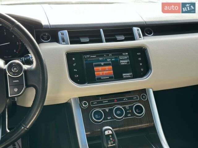 Сірий Ленд Ровер Range Rover Sport, об'ємом двигуна 2.99 л та пробігом 190 тис. км за 23750 $, фото 31 на Automoto.ua