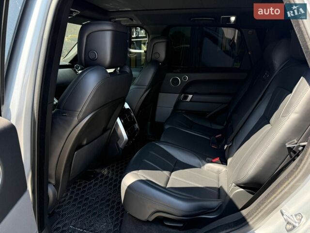 Сірий Ленд Ровер Range Rover Sport, об'ємом двигуна 3 л та пробігом 111 тис. км за 38800 $, фото 20 на Automoto.ua