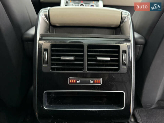 Сірий Ленд Ровер Range Rover Sport, об'ємом двигуна 2.99 л та пробігом 88 тис. км за 39500 $, фото 63 на Automoto.ua